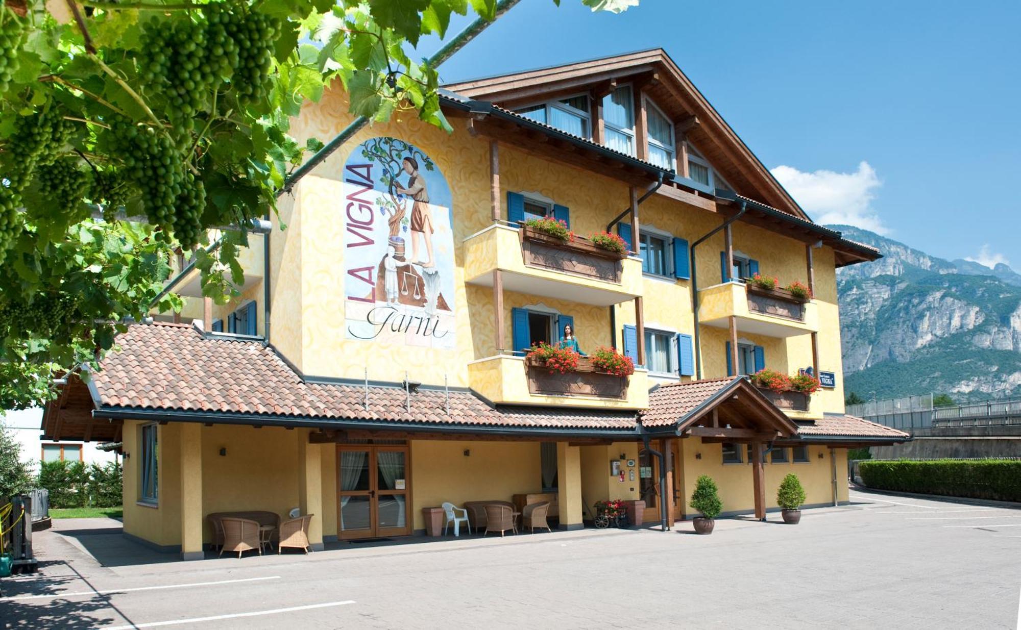 San Michele allʼAdige Hotel Garni La Vigna - Adult Friendly מראה חיצוני תמונה