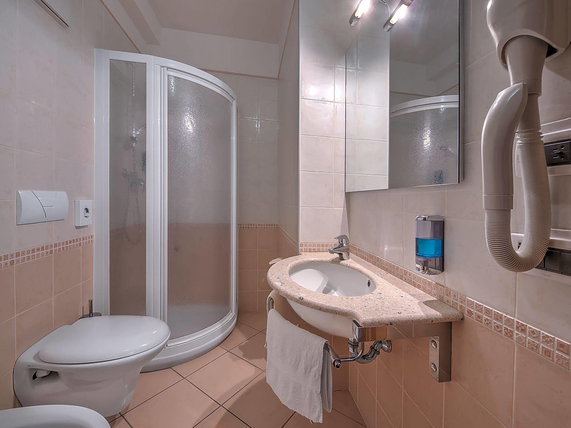 San Michele allʼAdige Hotel Garni La Vigna - Adult Friendly מראה חיצוני תמונה