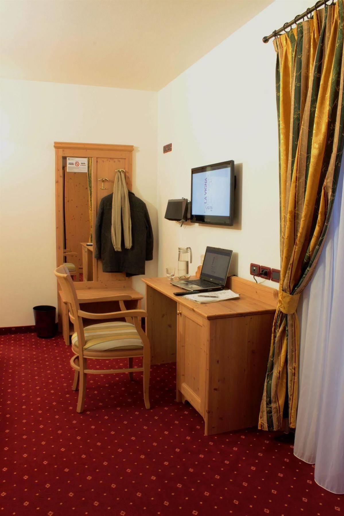 San Michele allʼAdige Hotel Garni La Vigna - Adult Friendly מראה חיצוני תמונה